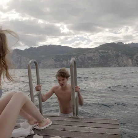 Romantic Lakefront Balcony - - Porto Vecchio 11 *